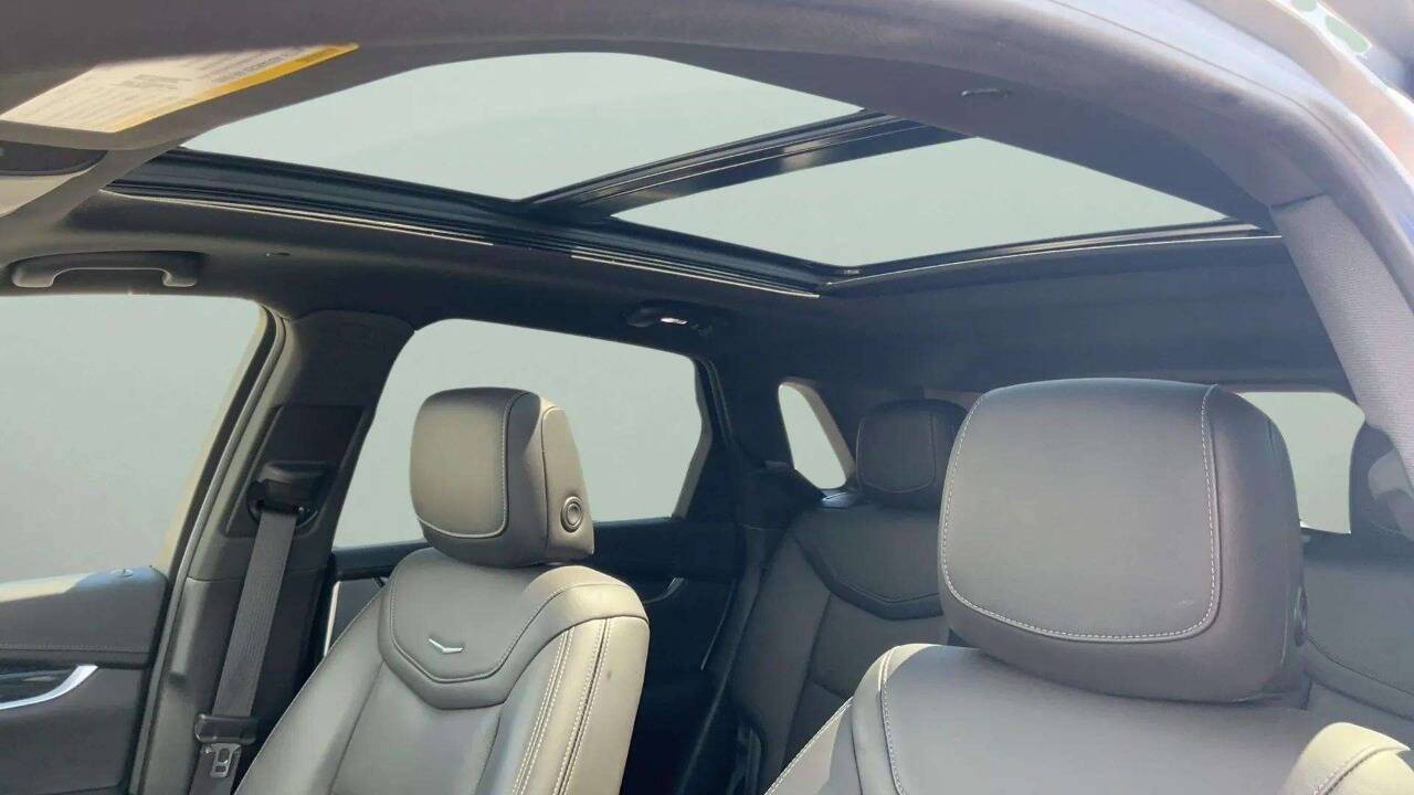 2023 Cadillac XT5 Premium Luxury 4dr SUV Chesterfield MI