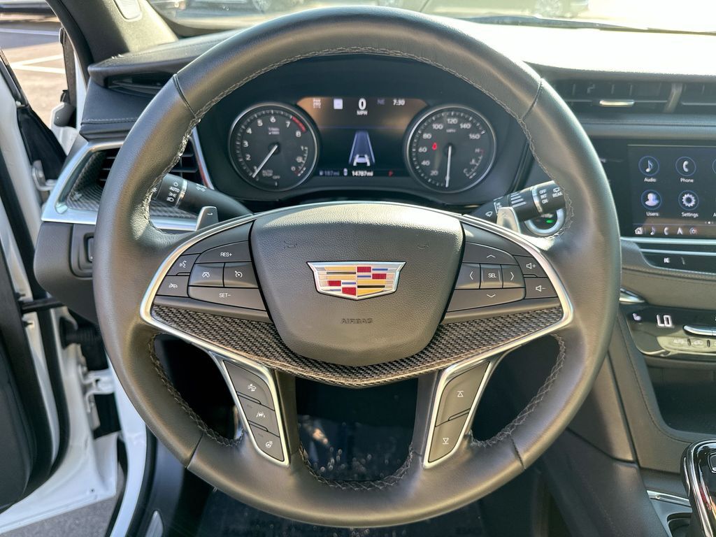 2023 Cadillac XT5 Sport