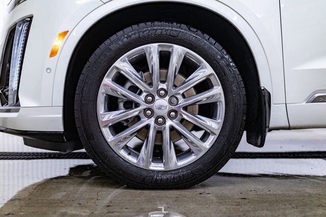 2023 Cadillac XT6 AWD Premium Luxury Leather Roof Nav BCam Red Deer AB