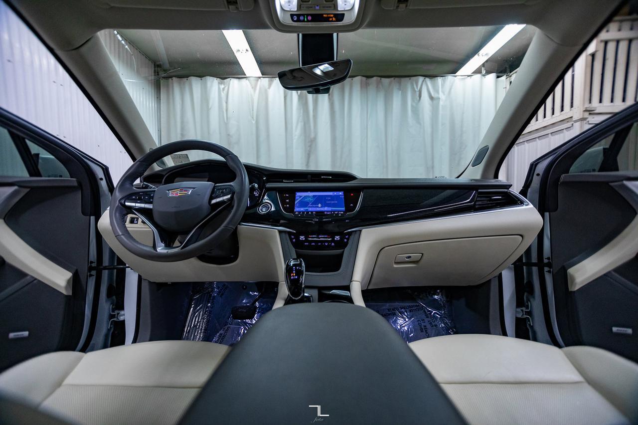 2023 Cadillac XT6 AWD Premium Luxury Leather Roof Nav BCam Red Deer AB