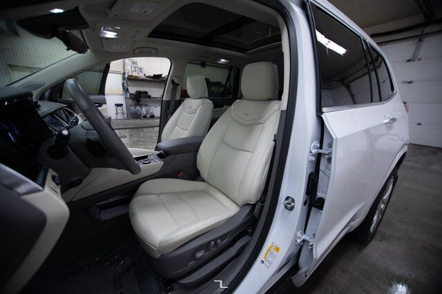 2023 Cadillac XT6 AWD Premium Luxury Leather Roof Nav BCam Red Deer AB