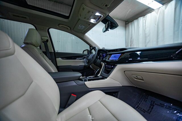 2023 Cadillac XT6 AWD Premium Luxury Leather Roof Nav BCam Red Deer AB