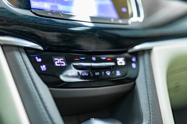 2023 Cadillac XT6 AWD Premium Luxury Leather Roof Nav BCam Red Deer AB