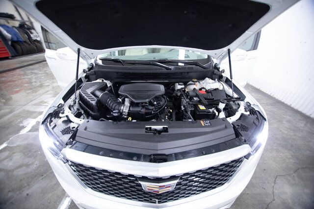 2023 Cadillac XT6 AWD Premium Luxury Leather Roof Nav BCam Red Deer AB