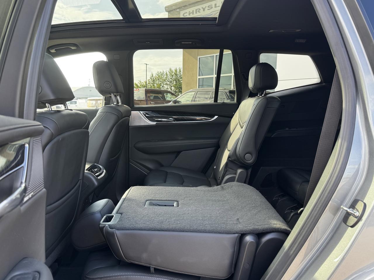 2023 Cadillac XT6 AWD Premium Luxury SUV | V6 | Low KMs | Remote Start | Hands Free Liftgate | Backup Camera Redwater AB