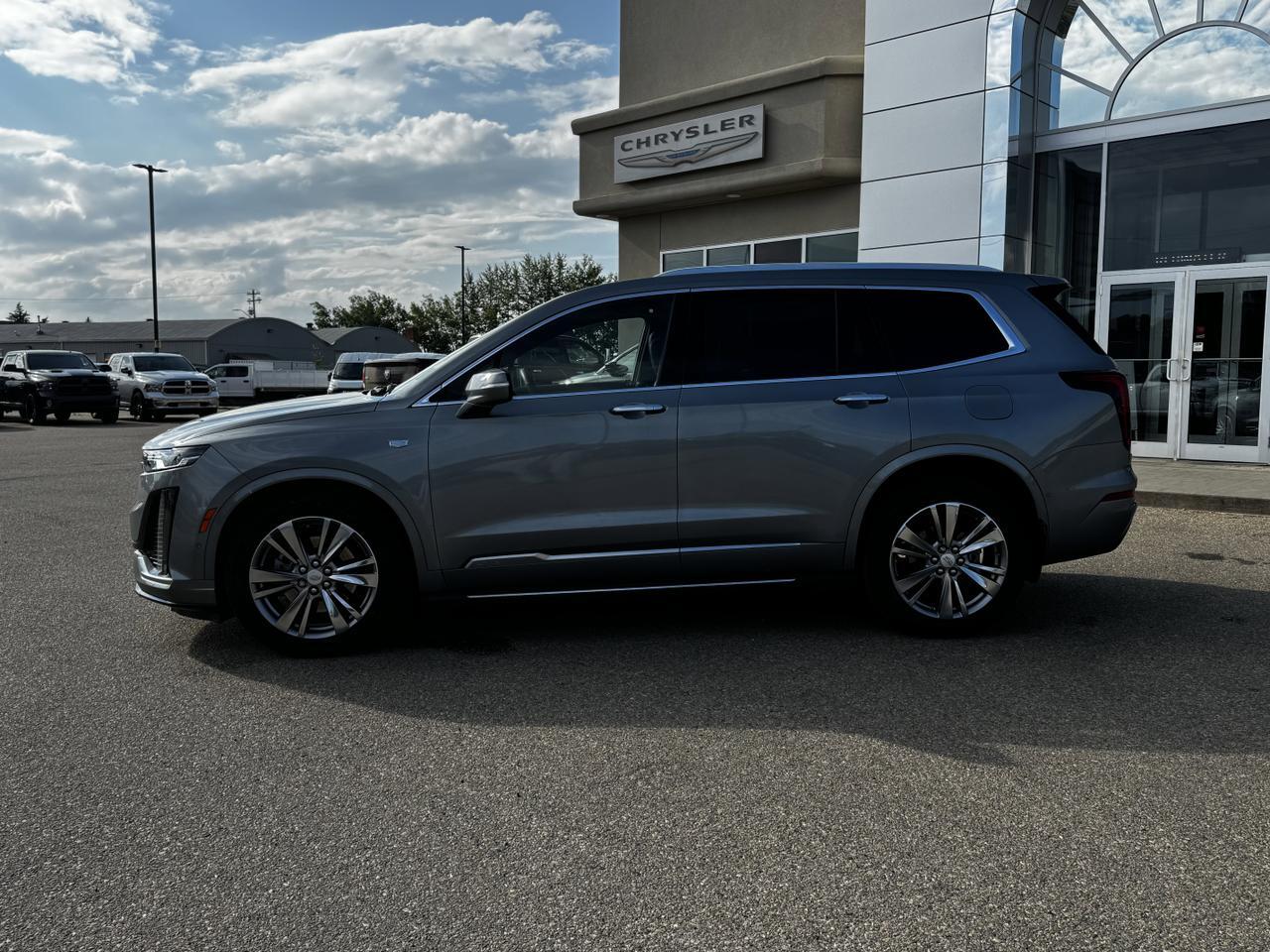 2023 Cadillac XT6 AWD Premium Luxury SUV | V6 | Low KMs | Remote Start | Hands Free Liftgate | Backup Camera Redwater AB