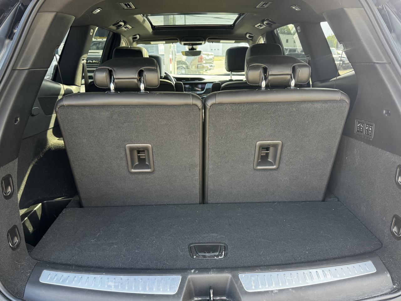 2023 Cadillac XT6 AWD Premium Luxury SUV | V6 | Low KMs | Remote Start | Hands Free Liftgate | Backup Camera Redwater AB