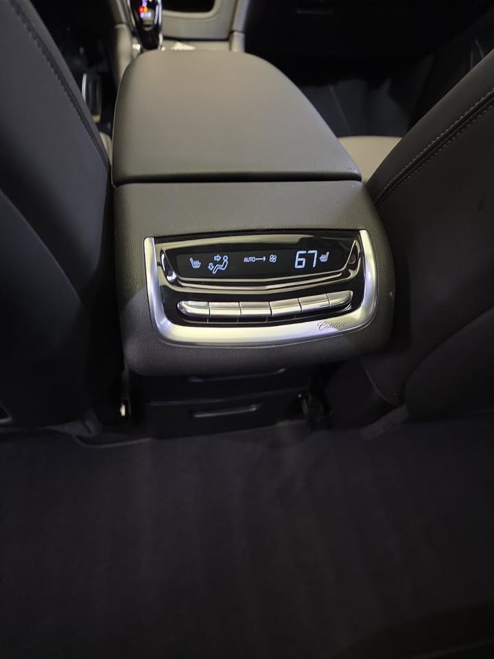 2023 Cadillac XT6 AWD Sport Sand Lake NY