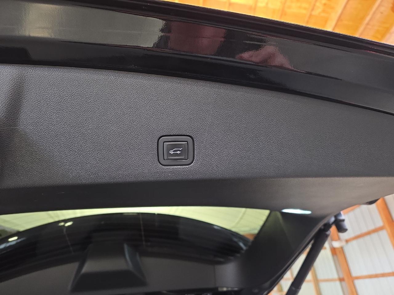 2023 Cadillac XT6 AWD Sport Sand Lake NY