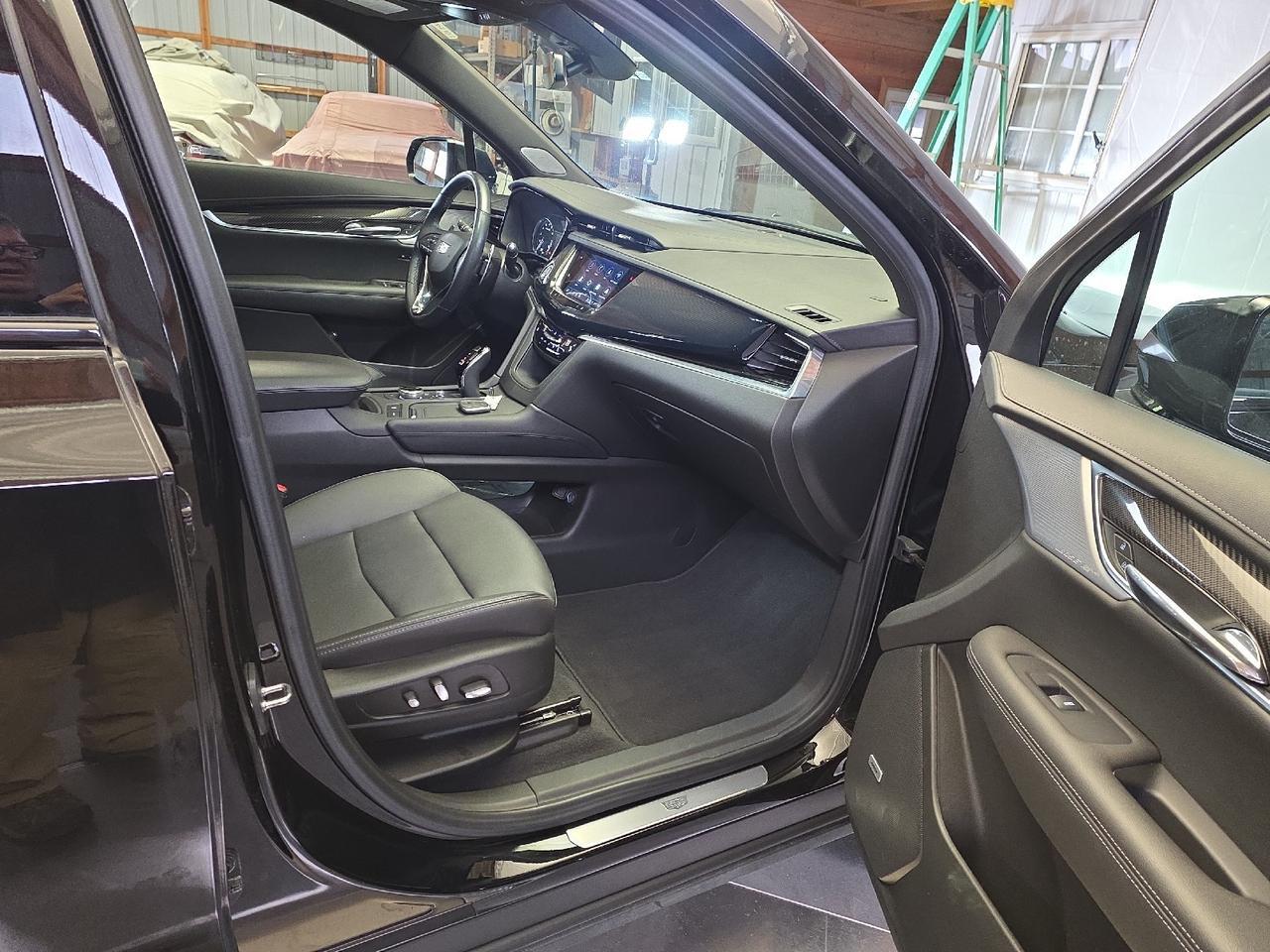 2023 Cadillac XT6 AWD Sport Sand Lake NY