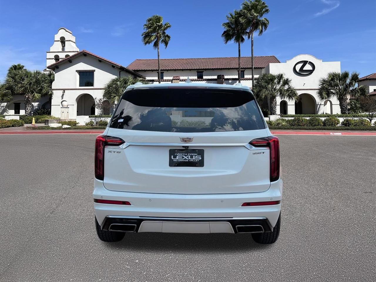 2023 Cadillac XT6 FWD Luxury