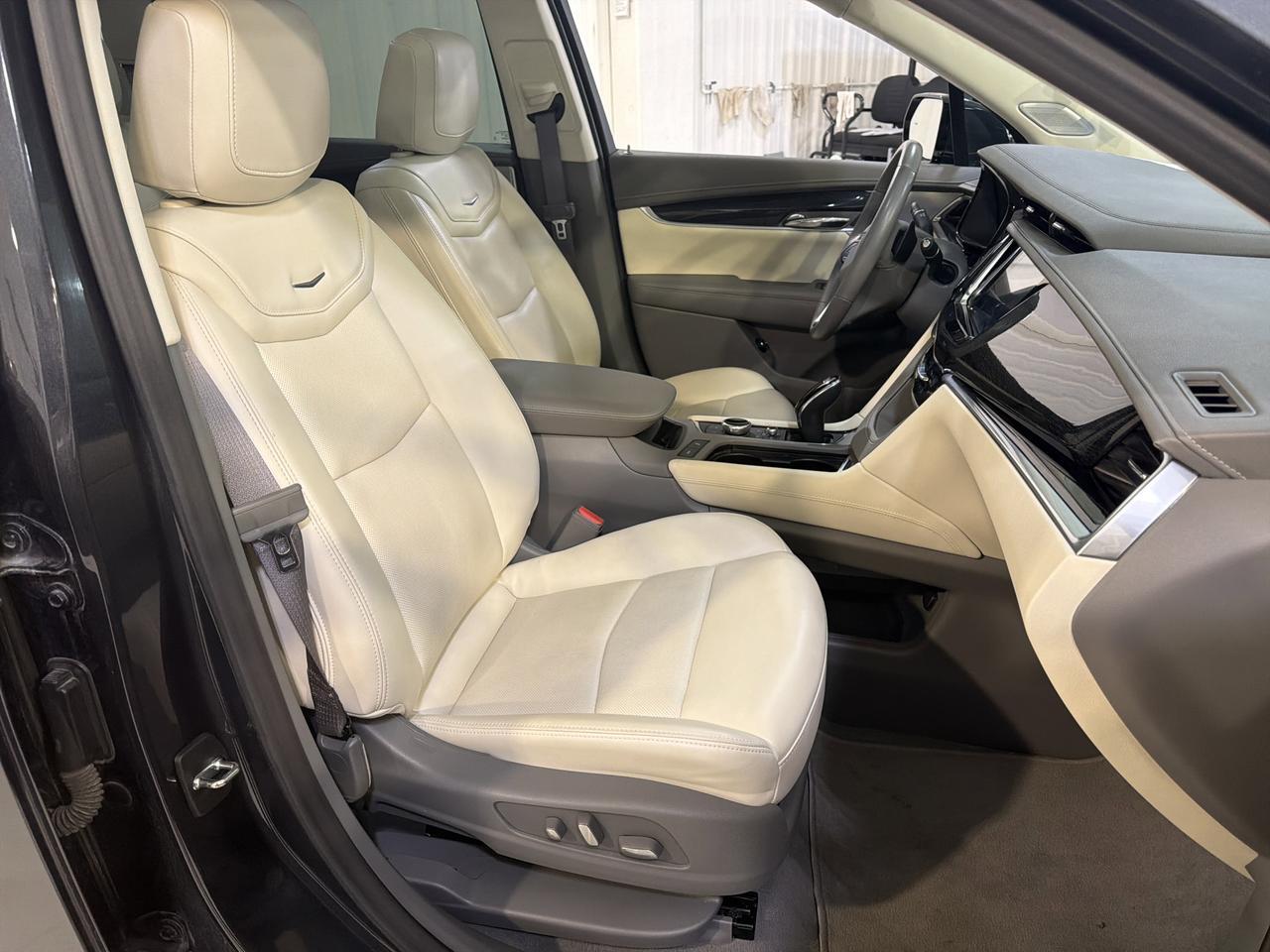 2023 Cadillac XT6 FWD Premium Luxury San Antonio TX