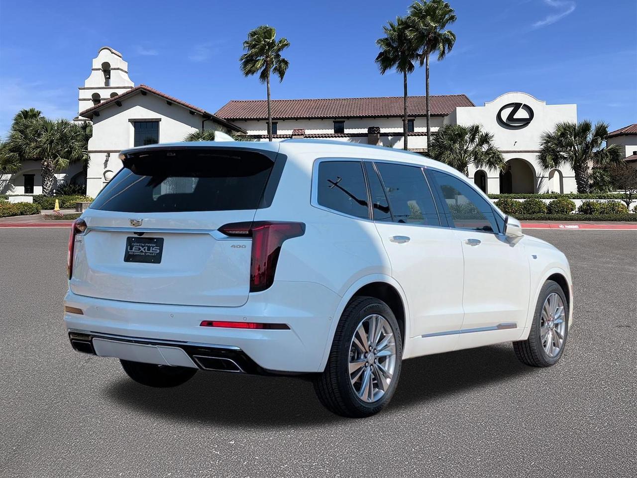 2023 Cadillac XT6 FWD Premium Luxury