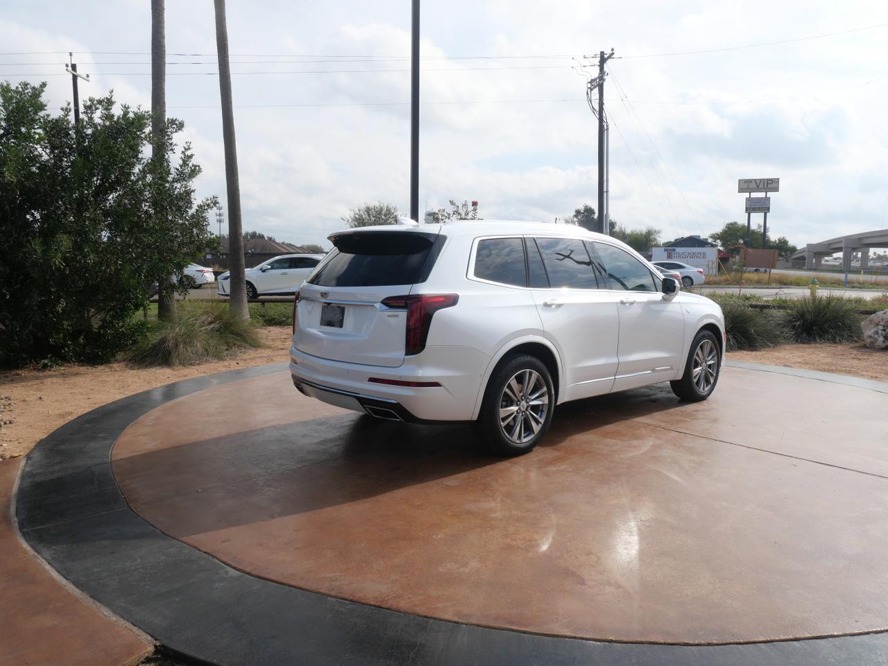 2023 Cadillac XT6 FWD Premium Luxury