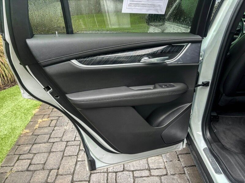 2023 Cadillac XT6 FWD Premium Luxury Wilmington NC