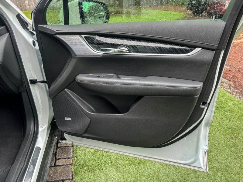 2023 Cadillac XT6 FWD Premium Luxury Wilmington NC