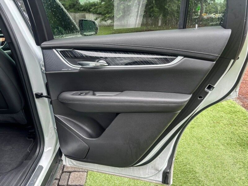 2023 Cadillac XT6 FWD Premium Luxury Wilmington NC