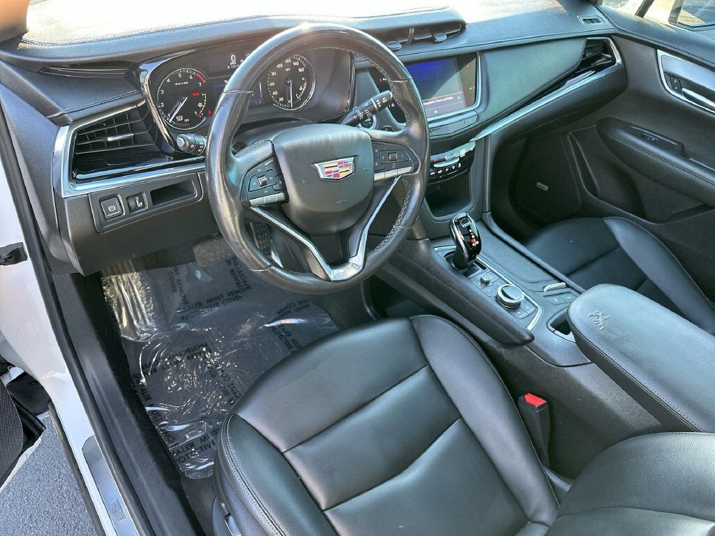 2023 Cadillac XT6 Luxury