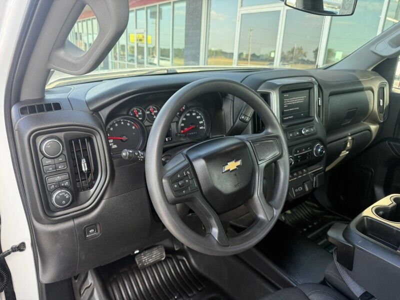 2023 Chevrolet 1500 4x4 5.3L V8 10k mi's! Work Truck Collinsville OK