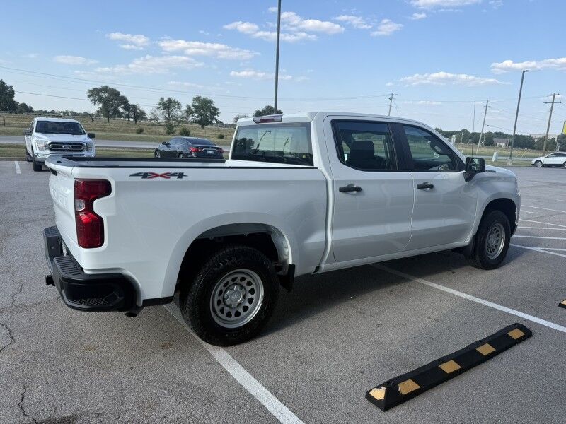 2023 Chevrolet 1500 4x4 5.3L V8 10k mi's! Work Truck Collinsville OK