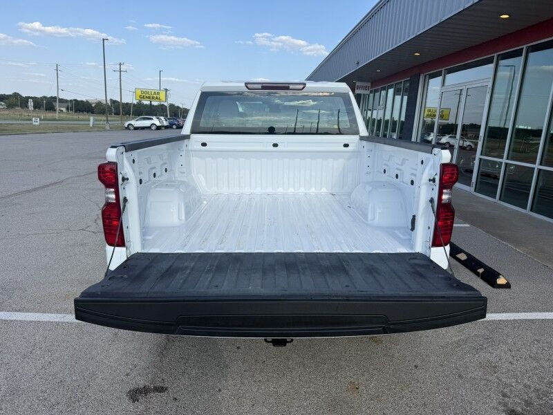 2023 Chevrolet 1500 4x4 5.3L V8 10k mi's! Work Truck Collinsville OK