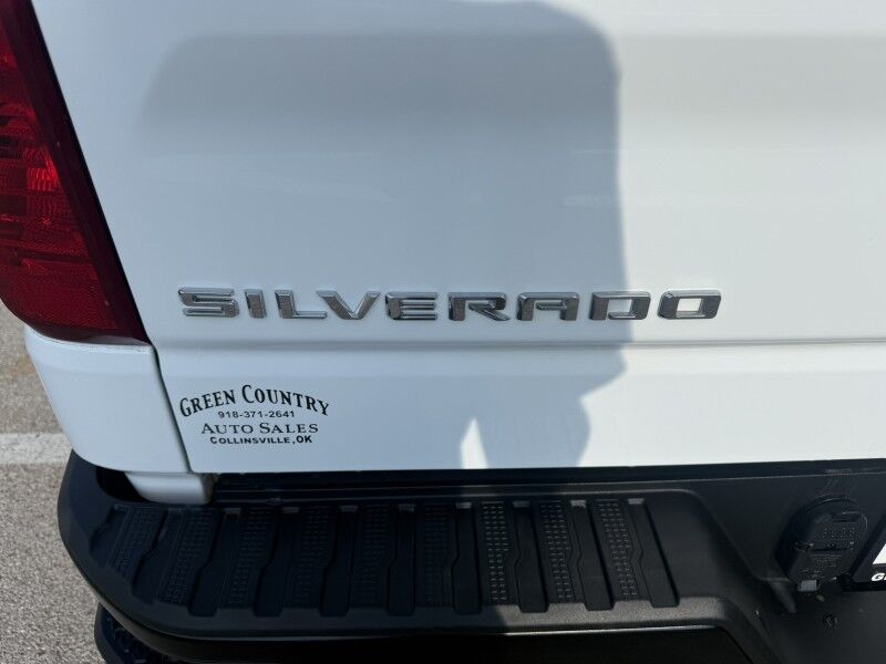 2023 Chevrolet 1500 4x4 5.3L V8 10k mi's! Work Truck Collinsville OK