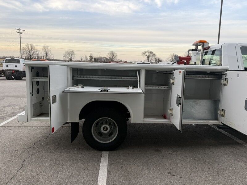 2023 Chevrolet 3500HD 4x4 Diesel Utility 16k mi's Work Truck Collinsville OK