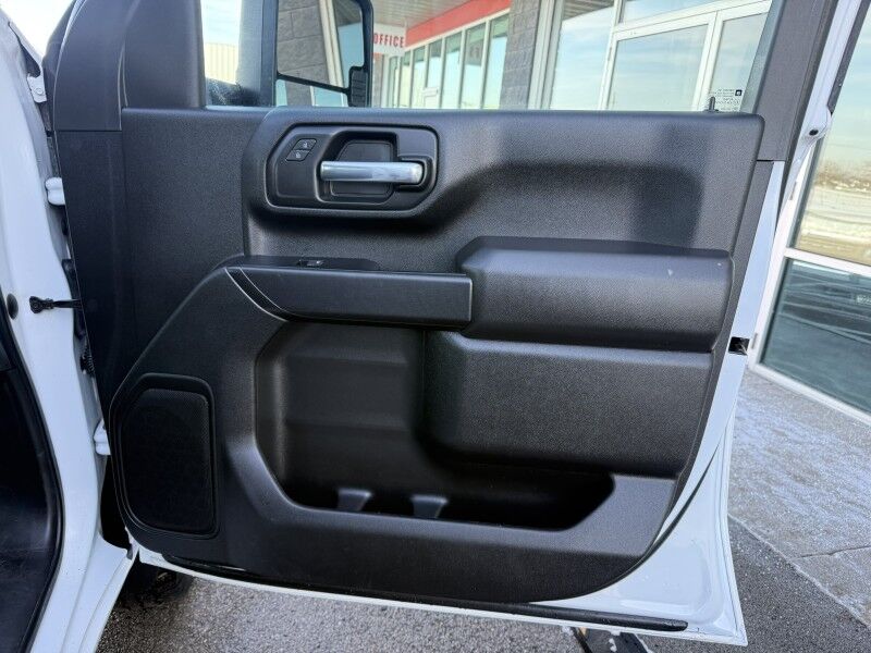 2023 Chevrolet 3500HD SRW 4x4 Utility 10k mi's Work Truck Collinsville OK