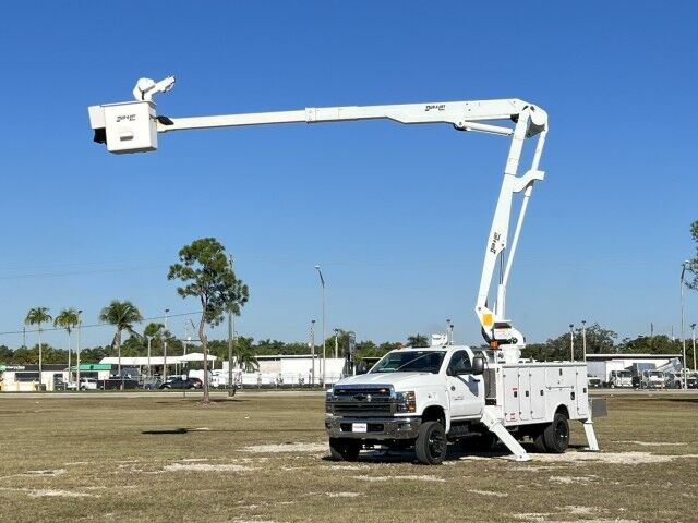 2023 Chevrolet 6500 HD 4x2 59' Dur-A-Lift DPM2-52DU Material Handling Insulated Bucket Truc