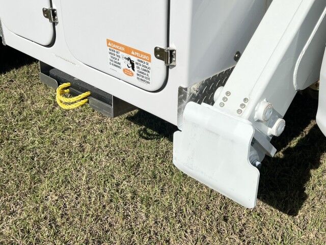 2023 Chevrolet 6500 HD 4x2 59' Dur-A-Lift DPM2-52DU Material Handling Insulated Bucket Truc Miami FL