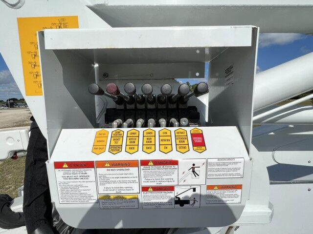 2023 Chevrolet 6500 HD 4x2 59' Dur-A-Lift DPM2-52DU Material Handling Insulated Bucket Truc Miami FL