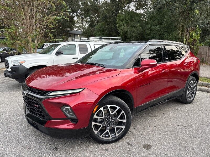 2023 Chevrolet Blazer RS photo 2