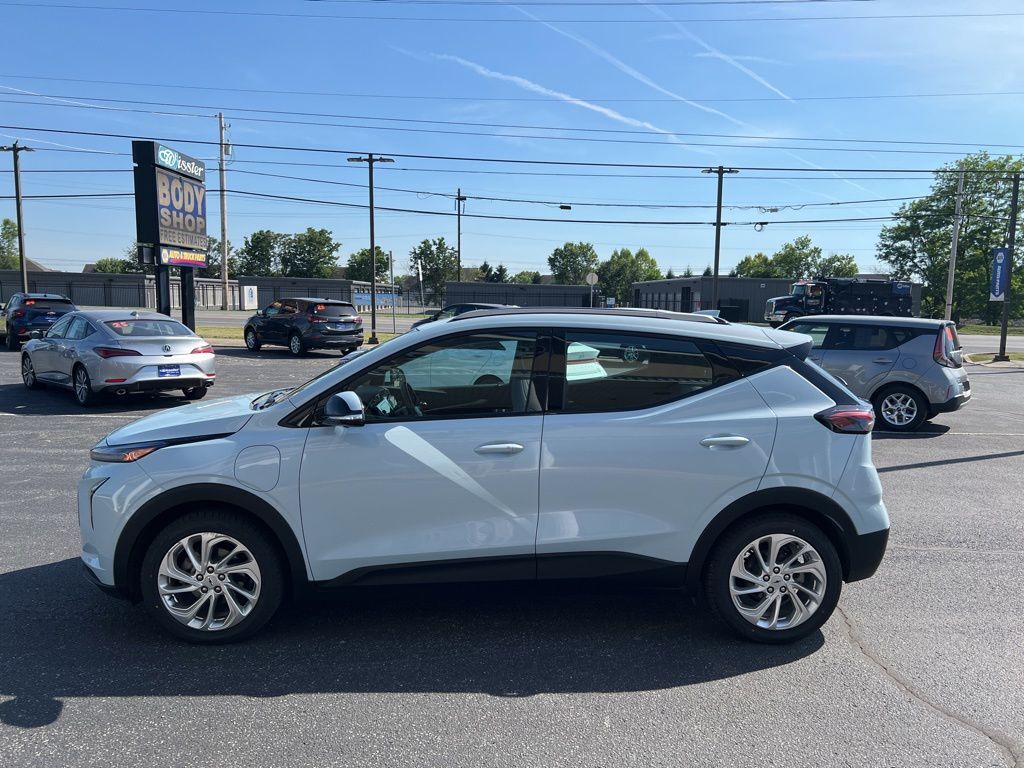 2023 Chevrolet Bolt EUV LT