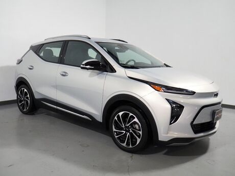 2023 Chevrolet Bolt EUV Premier *PANO MOONROOF, NAVIGATION, ADAPTIVE CRUISE, SAFETY ALERTS, 360 CAMERAS, COLOR TOUCHSCREEN, LEATHER, CLIMATE SEATS, HEATED STEERING, REMOTE START, BOSE, WIRELESS CHARGING, ANROID & APPLE Round Rock TX