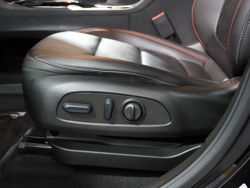 2023 Chevrolet Bolt EUV Premier *REDLINE PKG, SUPER CRUISE, PANO MOONROOF, NAVIGATION, SAFETY ALERTS, 360 CAMERAS, COLOR TOUCHSCREEN, LEATHER, CLIMATE SEATS, HEATED STEERING, REMOTE START, BOSE, WIRELESS CHARGING, ANROID & APPLE Round Rock TX