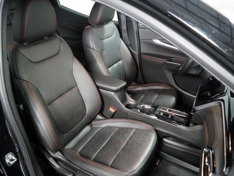 2023 Chevrolet Bolt EUV Premier *REDLINE PKG, SUPER CRUISE, PANO MOONROOF, NAVIGATION, SAFETY ALERTS, 360 CAMERAS, COLOR TOUCHSCREEN, LEATHER, CLIMATE SEATS, HEATED STEERING, REMOTE START, BOSE, WIRELESS CHARGING, ANROID & APPLE Round Rock TX