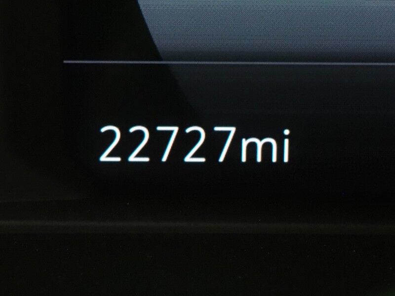 2023 Chevrolet Bolt EUV Premier *REDLINE PKG, SUPER CRUISE, PANO MOONROOF, NAVIGATION, SAFETY ALERTS, 360 CAMERAS, COLOR TOUCHSCREEN, LEATHER, CLIMATE SEATS, HEATED STEERING, REMOTE START, BOSE, WIRELESS CHARGING, ANROID & APPLE Round Rock TX