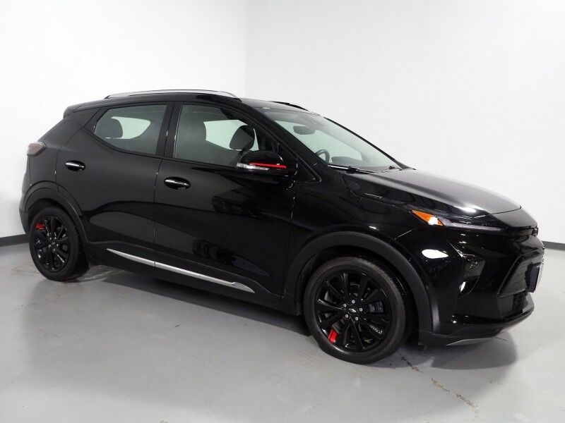 2023 Chevrolet Bolt EUV Premier *REDLINE PKG, SUPER CRUISE, PANO MOONROOF, NAVIGATION, SAFETY ALERTS, 360 CAMERAS, COLOR TOUCHSCREEN, LEATHER, CLIMATE SEATS, HEATED STEERING, REMOTE START, BOSE, WIRELESS CHARGING, ANROID & APPLE