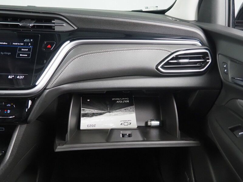 2023 Chevrolet Bolt EUV Premier *REDLINE PKG, SUPER CRUISE, PANO MOONROOF, NAVIGATION, SAFETY ALERTS, 360 CAMERAS, COLOR TOUCHSCREEN, LEATHER, CLIMATE SEATS, HEATED STEERING, REMOTE START, BOSE, WIRELESS CHARGING, ANROID & APPLE Round Rock TX