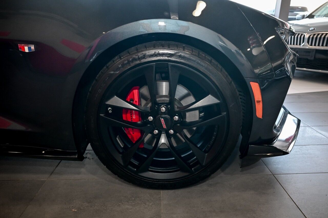 2023 Chevrolet Camaro 1SS, Auto Trans, Remote Start, Carbon Flash Metallic Ground Effects Springfield NJ