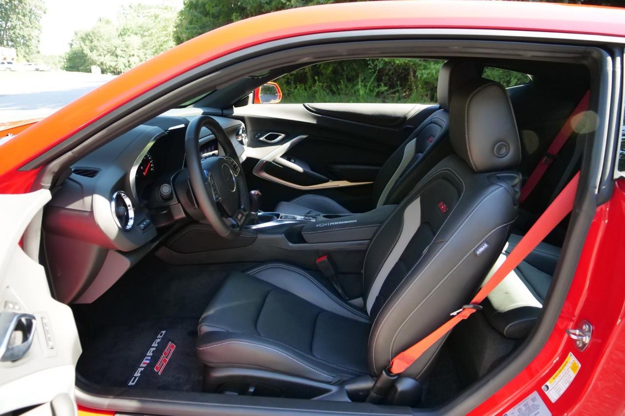 2023 Chevrolet Camaro 2SS / Manual / 6.2L V8 / Performance Exhaust! Lincolnton NC