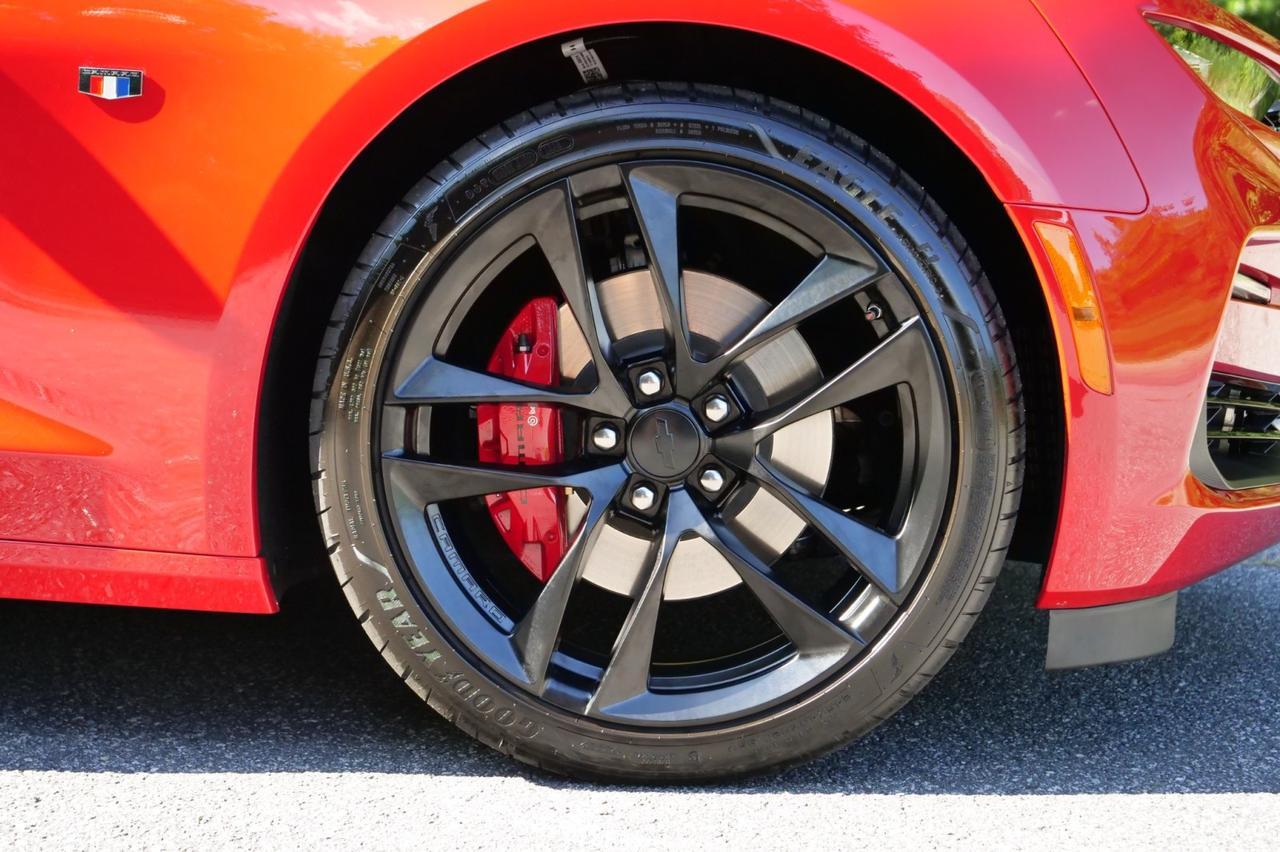 2023 Chevrolet Camaro 2SS / Manual / 6.2L V8 / Performance Exhaust! Lincolnton NC