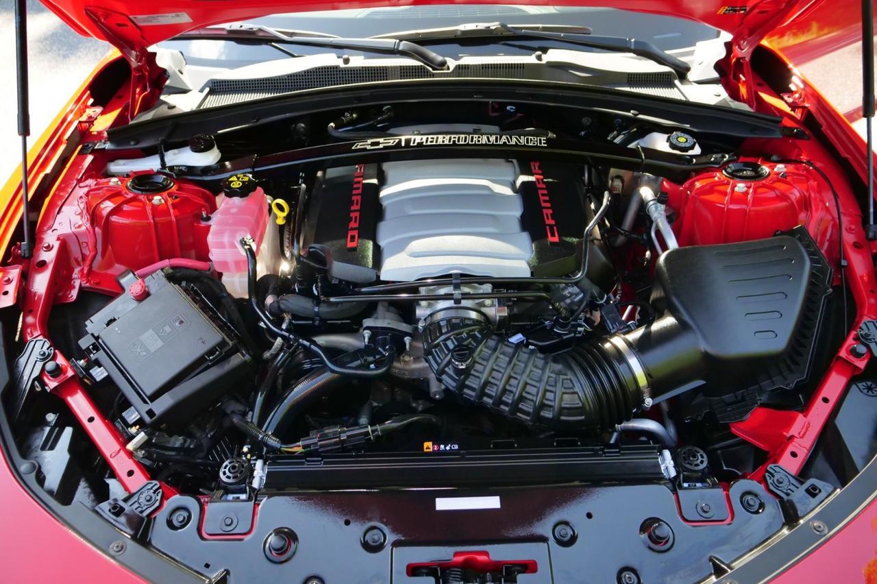 2023 Chevrolet Camaro 2SS / Manual / 6.2L V8 / Performance Exhaust! Lincolnton NC