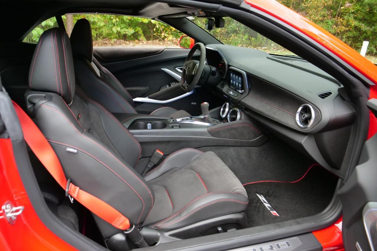 2023 Chevrolet Camaro Convertible ZL1 / Manual / Supercharged V8! Lincolnton NC