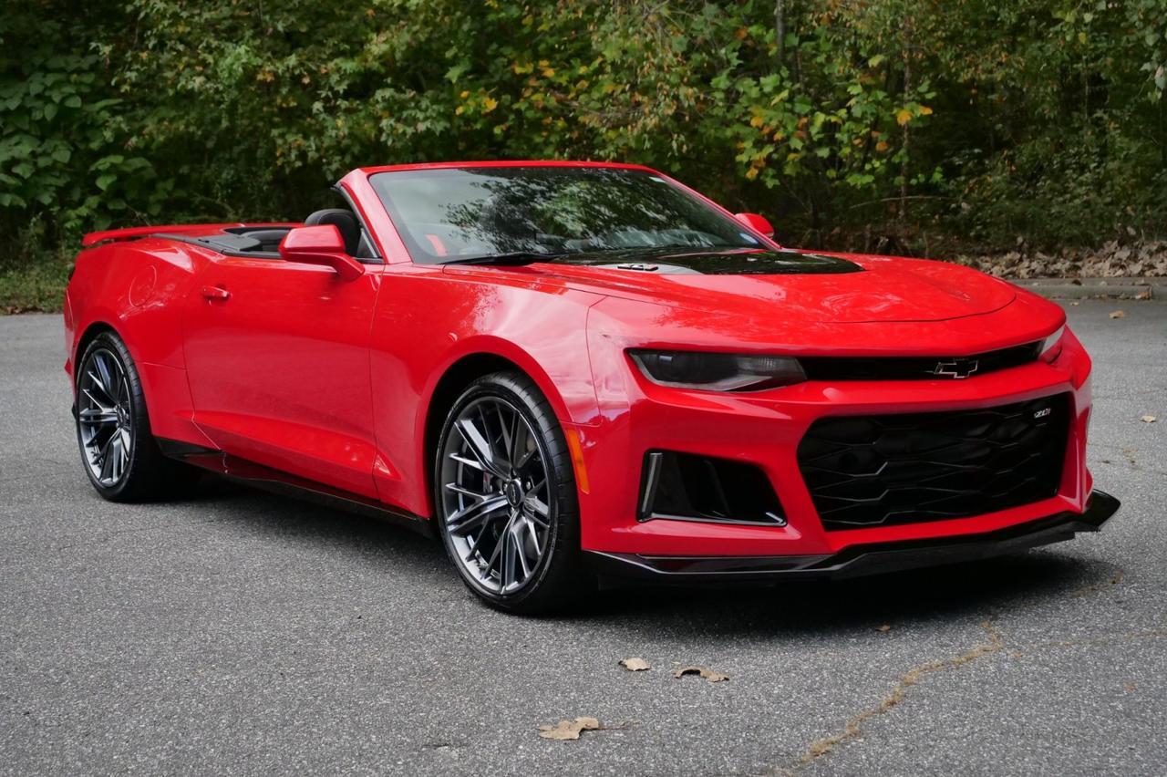 2023 Chevrolet Camaro Convertible ZL1 / Manual / Supercharged V8! Lincolnton NC