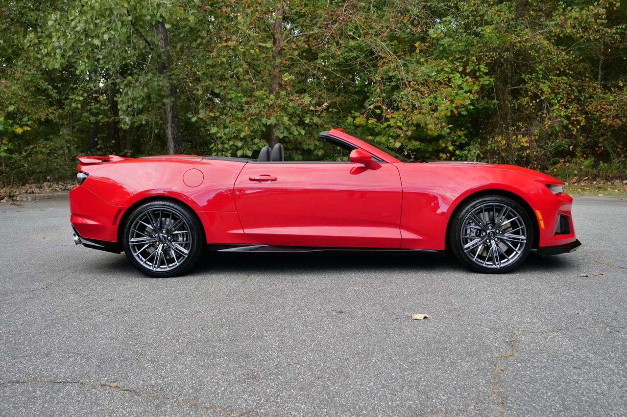 2023 Chevrolet Camaro Convertible ZL1 / Manual / Supercharged V8! Lincolnton NC