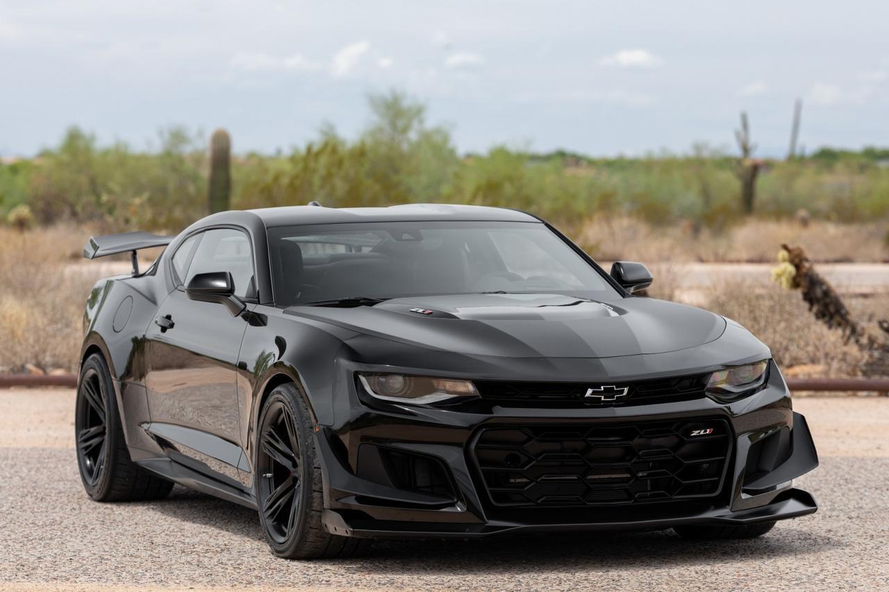 2023 Chevrolet Camaro ZL1 1LE 2k Original Miles