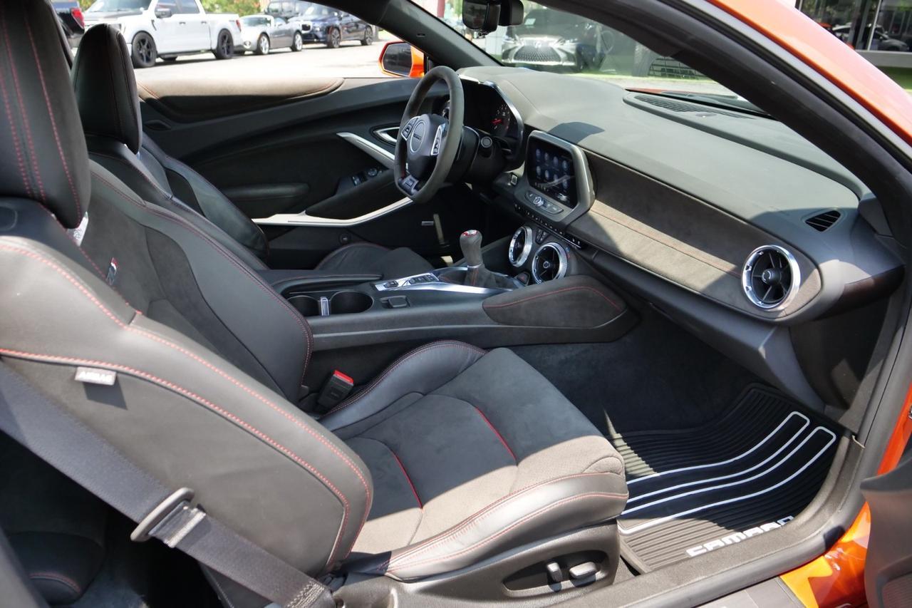 2023 Chevrolet Camaro ZL1 / Manual / 6.2L Supercharged V8 / Corsa Exhaust! Lincolnton NC