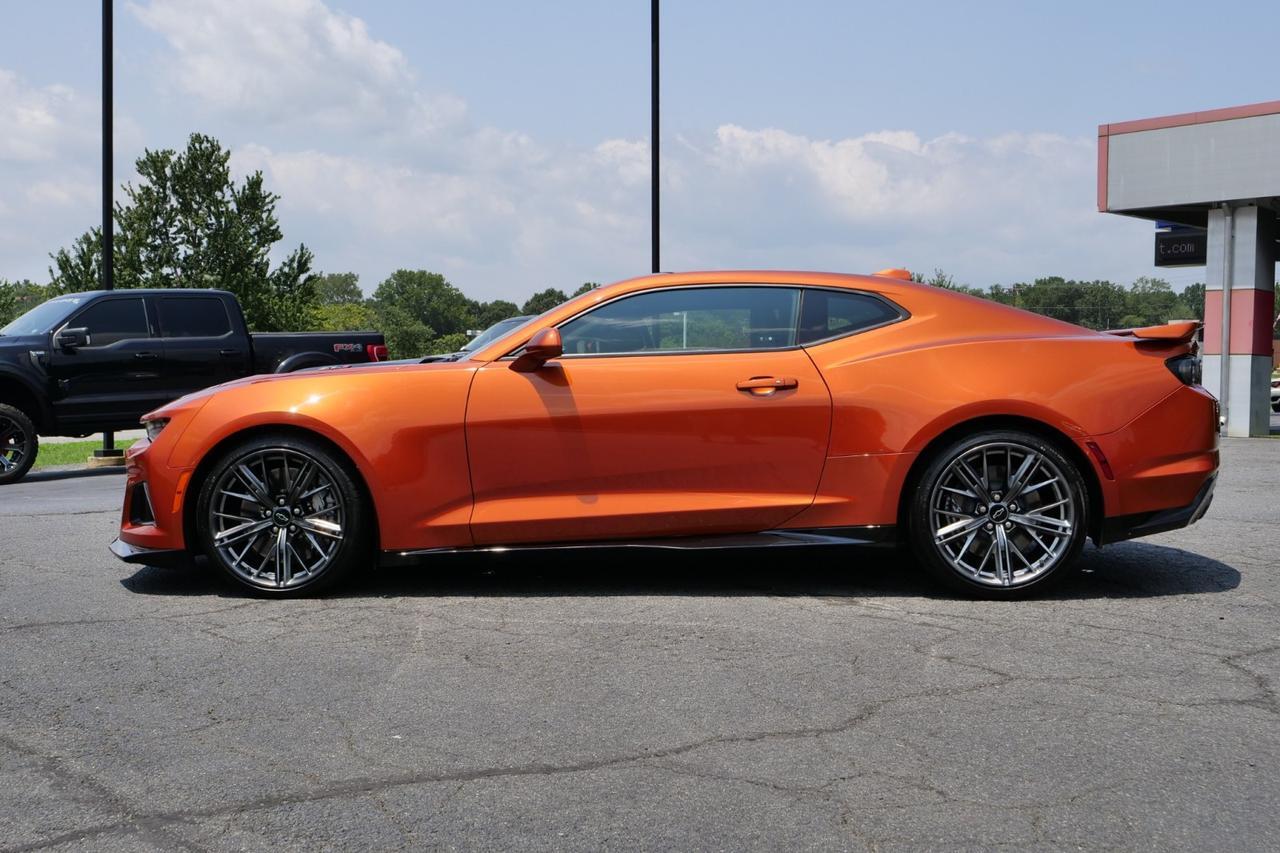 2023 Chevrolet Camaro ZL1 / Manual / 6.2L Supercharged V8 / Corsa Exhaust! Lincolnton NC