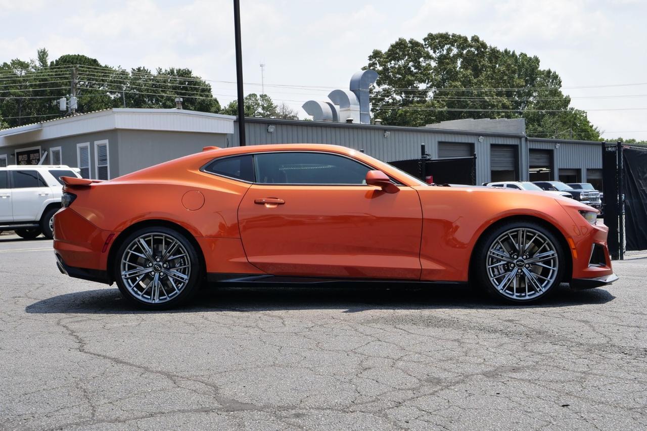2023 Chevrolet Camaro ZL1 / Manual / 6.2L Supercharged V8 / Corsa Exhaust! Lincolnton NC